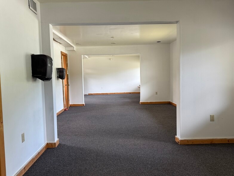 More Photos Of 8570 VT Route 9, Woodford Warehouse For Sale