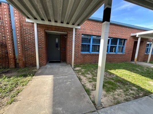 More Photos Of 320 E Miracle Strip Pky, Mary Esther General Retail For Sale