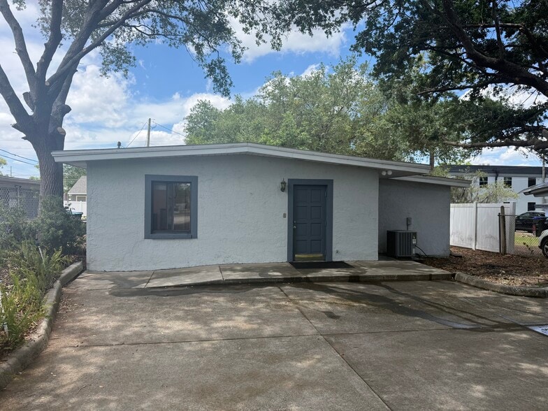 Primary Photo Of 5020 Goddard Ave, Orlando Office For Sale