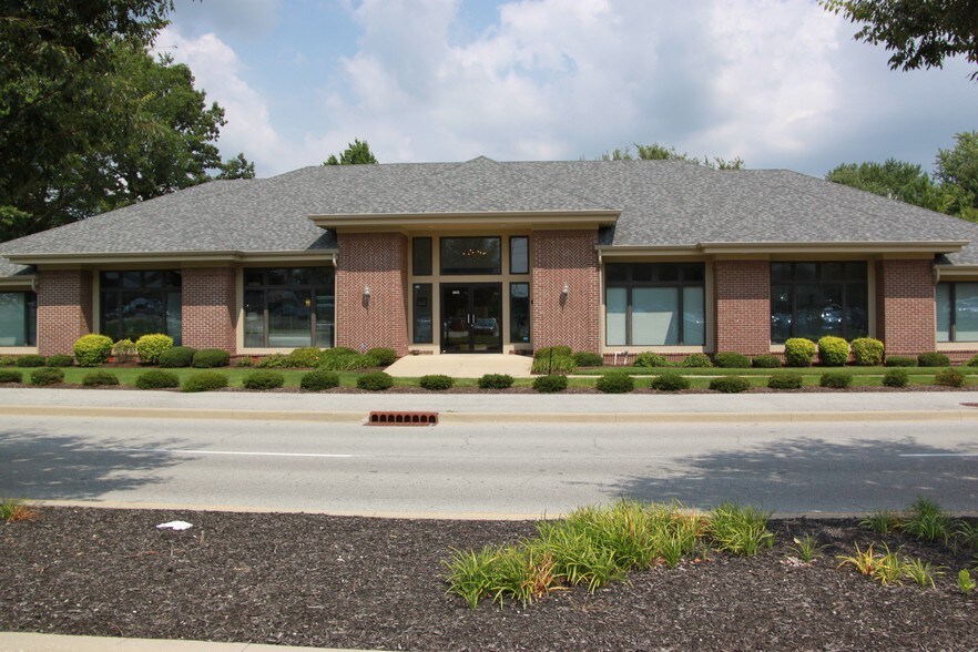 Primary Photo Of 10321 N Pennsylvania St, Indianapolis Office For Lease