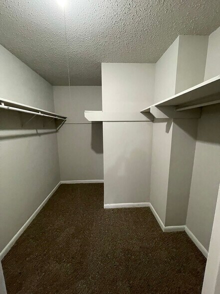 More Photos Of 1401 Carson Rd, Birmingham Multifamily For Sale