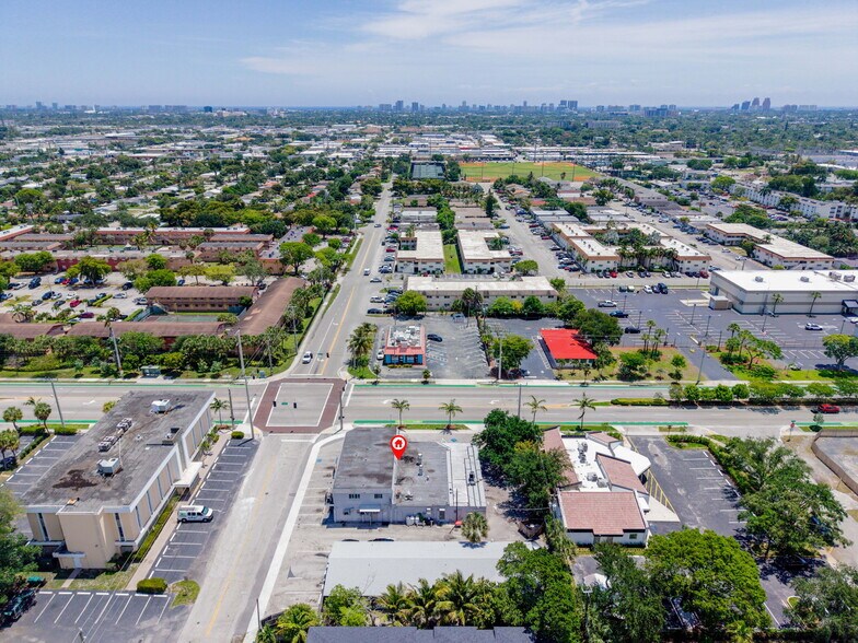 More Photos Of 4087-4095 N Andrews Ave, Oakland Park Storefront Retail Residential For Sale