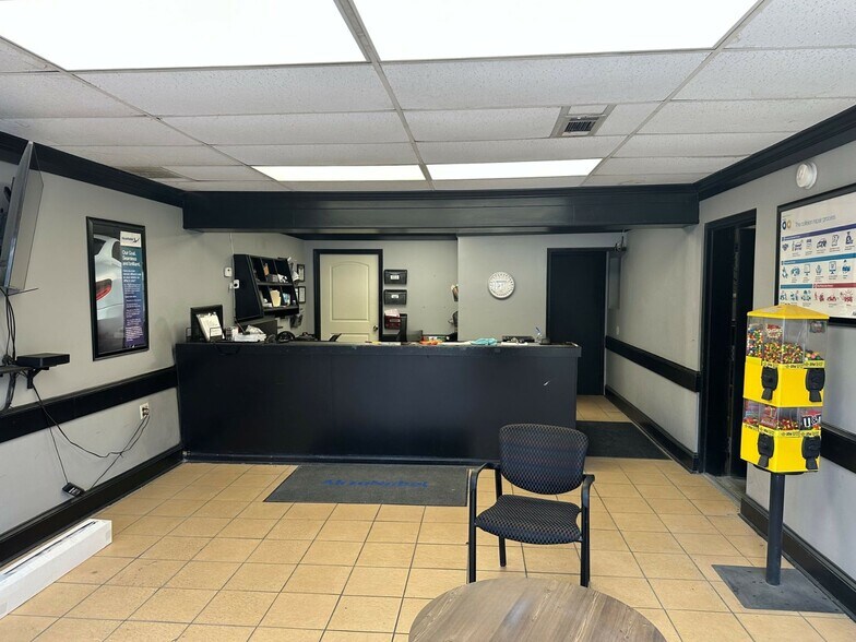 More Photos Of 6435-6439 Church St, Riverdale Warehouse For Sale