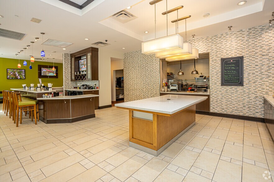 More Photos Of 350 Holiday Square Blvd, Covington Hotel For Sale