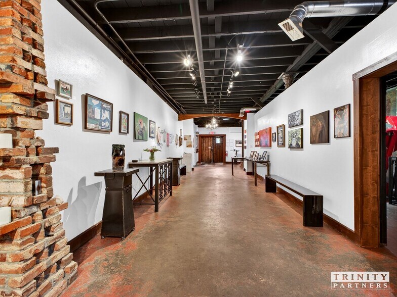 More Photos Of 12 Andrews St, Greenville General Retail For Sale