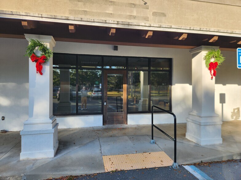 More Photos Of 20 Market St, Saint Simons Island Freestanding For Lease