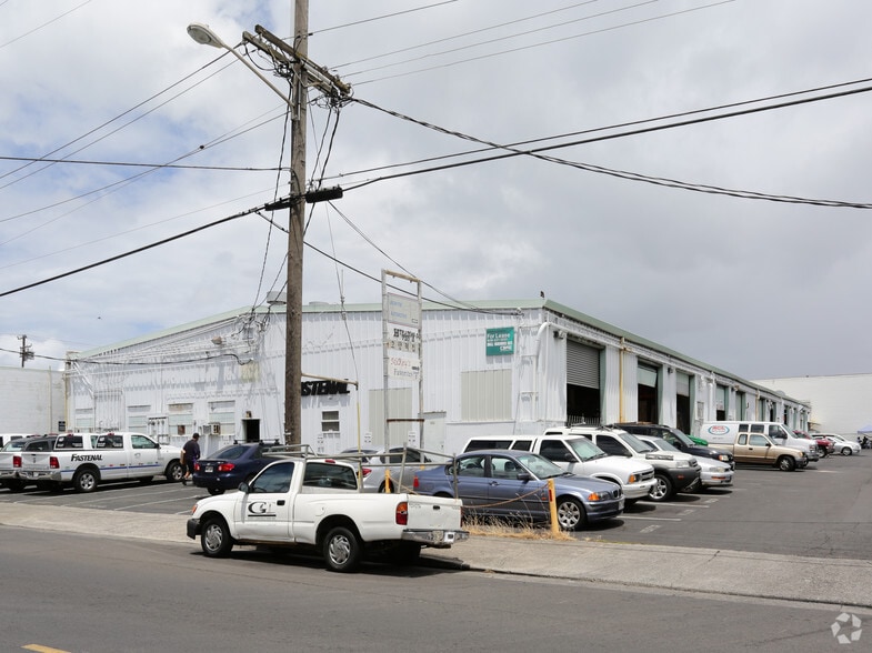 More Photos Of 720 Moowaa St, Honolulu Unknown For Lease