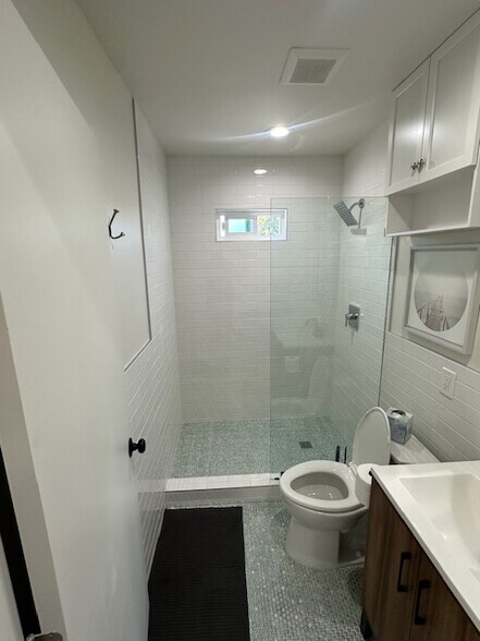 More Photos Of 9611-9613 S Vermont Ave, Los Angeles Storefront Retail Residential For Sale