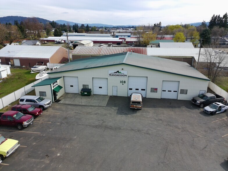More Photos Of 108 E Hanley Ave, Coeur d'Alene General Retail For Sale