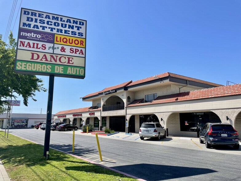 More Photos Of 1011-1045 N Azusa Ave, Covina General Retail For Lease
