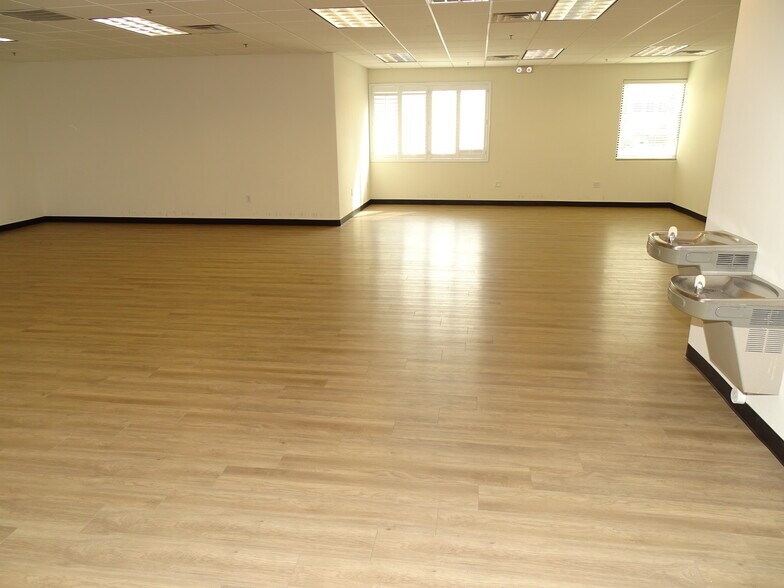More Photos Of 750 Coronado Center Dr, Henderson Medical For Lease