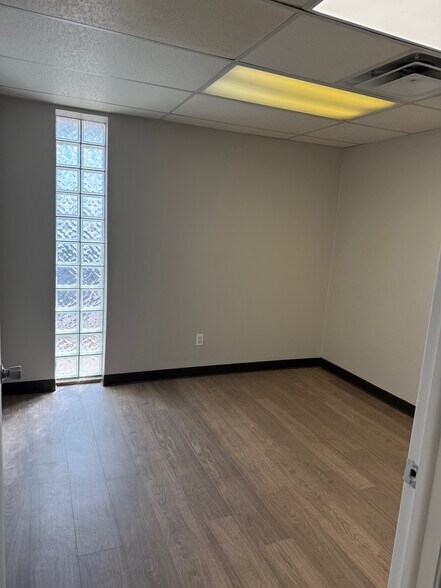 More Photos Of 6400 S Washington St, Amarillo Warehouse For Lease