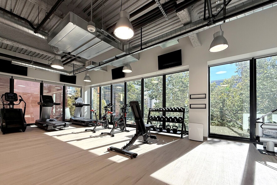 More Photos Of 84 West Santa Clara St, San Jose Office For Lease