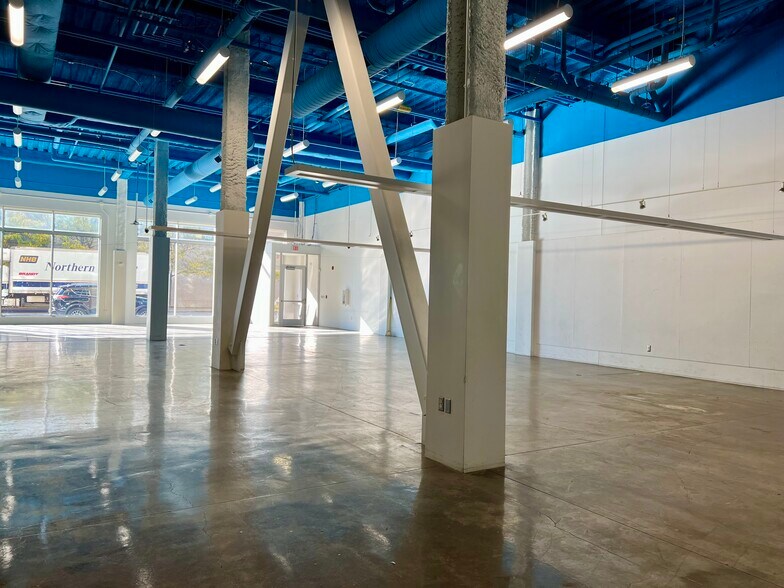 More Photos Of 3901-3909 Woodward Ave, Detroit Apartments For Lease