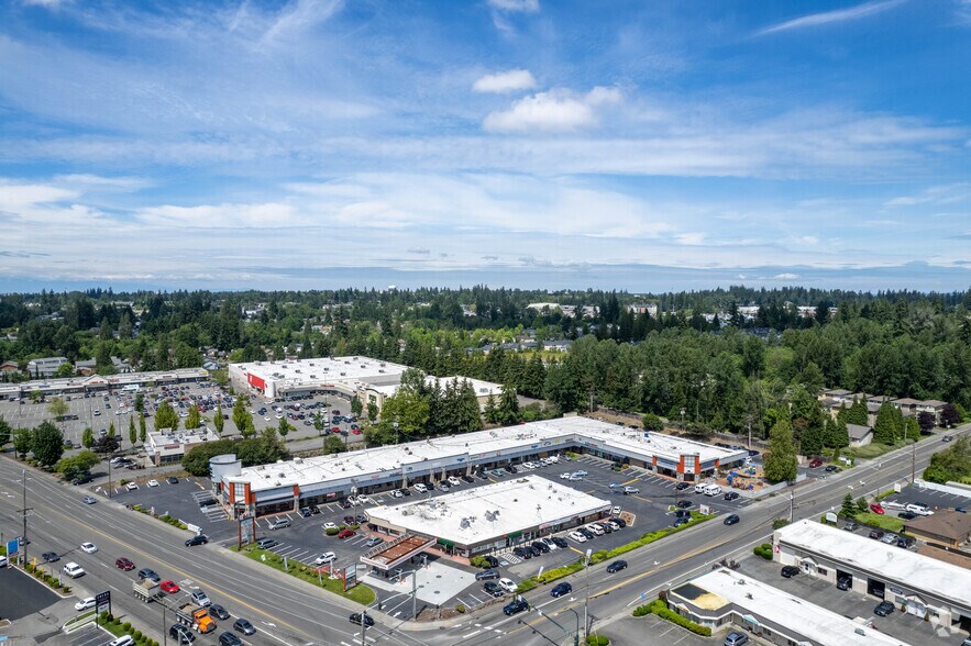 More Photos Of 607 SE Everett Mall Way, Everett General Retail For Lease