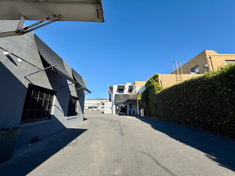 More Photos Of 1200 E Colorado Blvd, Pasadena Auto Repair For Lease