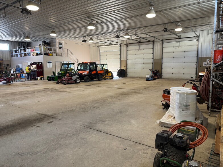 More Photos Of 2128 Gould Ct, Rockdale Warehouse For Sale