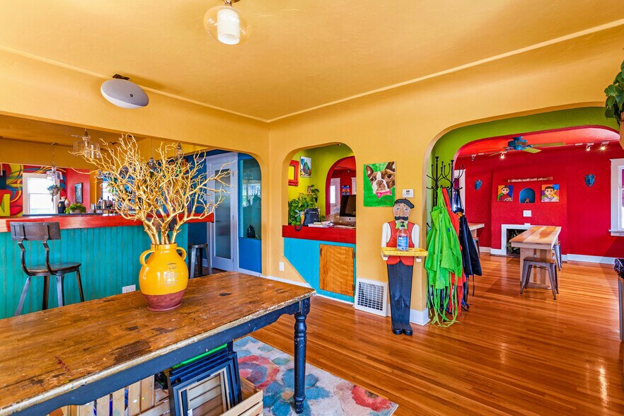 More Photos Of 146 Vassar St, Reno Freestanding For Sale