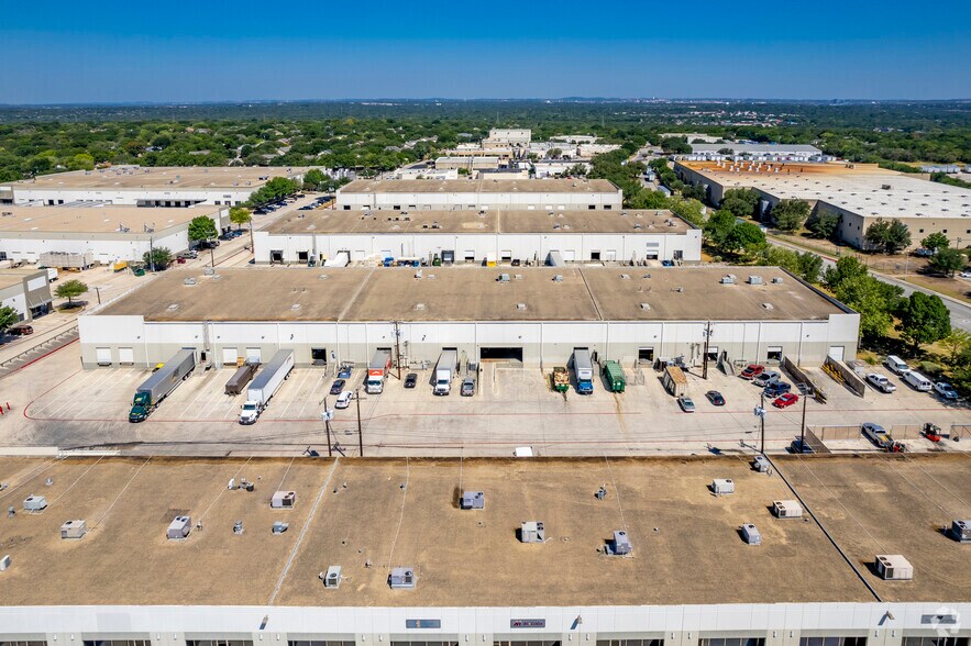 More Photos Of 12625 Wetmore Rd, San Antonio Unknown For Lease