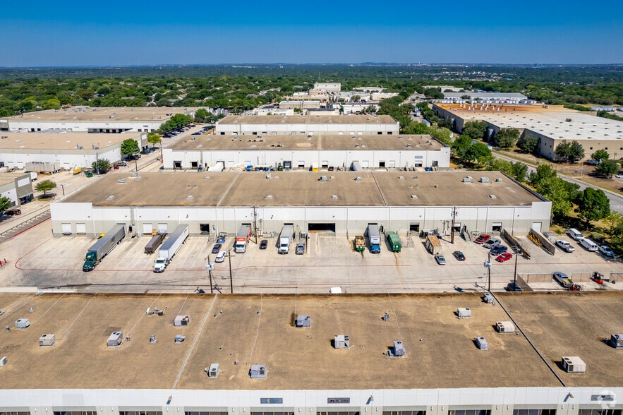 More Photos Of 12625 Wetmore Rd, San Antonio Unknown For Lease