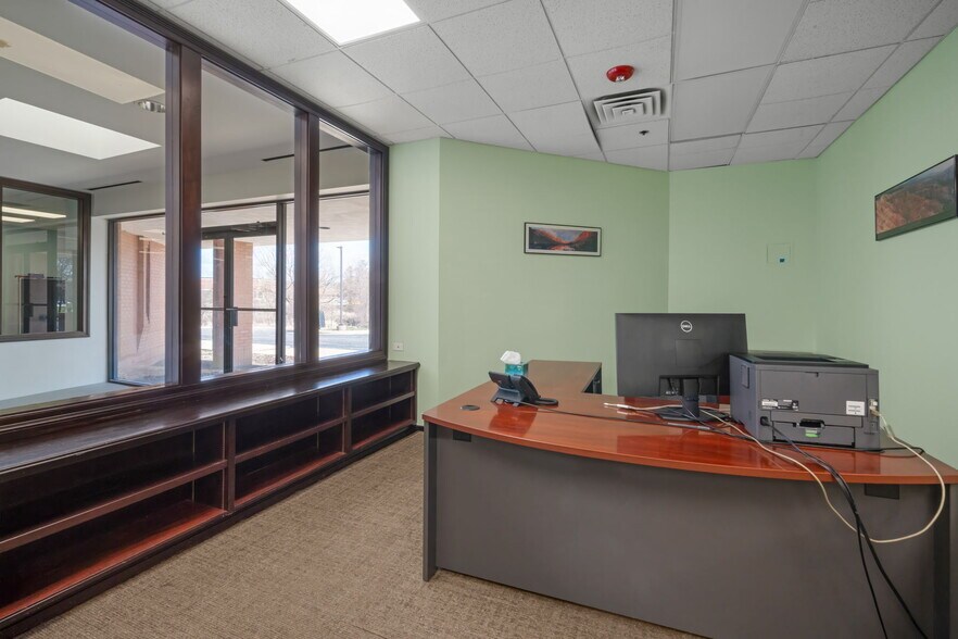More Photos Of 1477 Barclay Blvd, Buffalo Grove Office For Sale