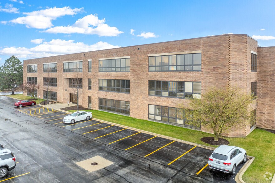 More Photos Of 1910 S Highland Ave, Lombard Medical For Lease