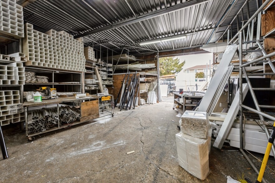 More Photos Of 138-27 247th St, Rosedale Showroom For Sale