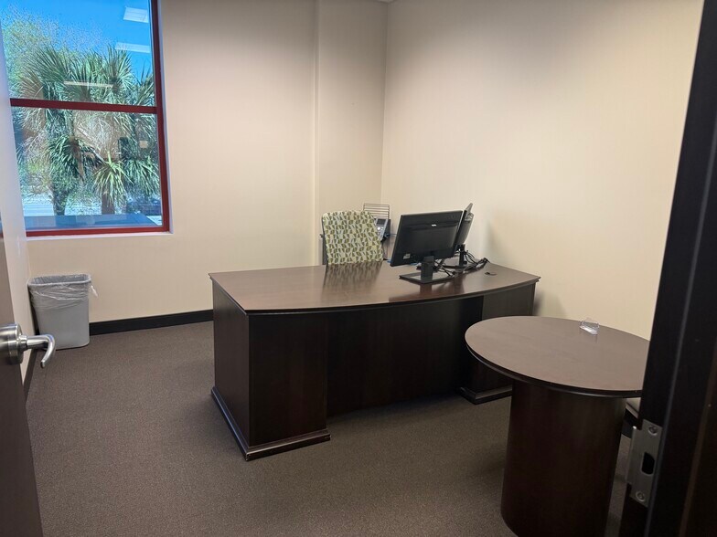 More Photos Of 100 Whetstone Pl, Saint Augustine Medical For Lease
