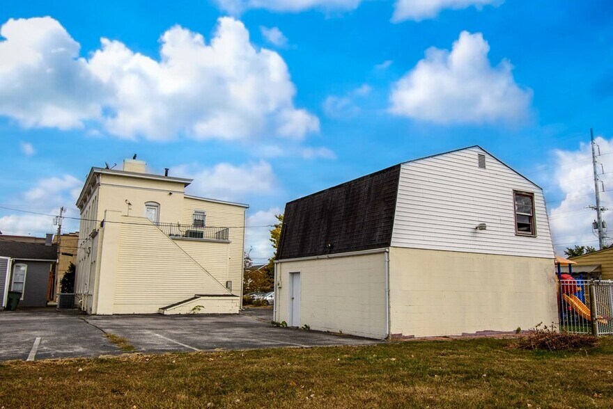 More Photos Of 326 Saint Elizabeth St, Owensboro Office Residential For Lease
