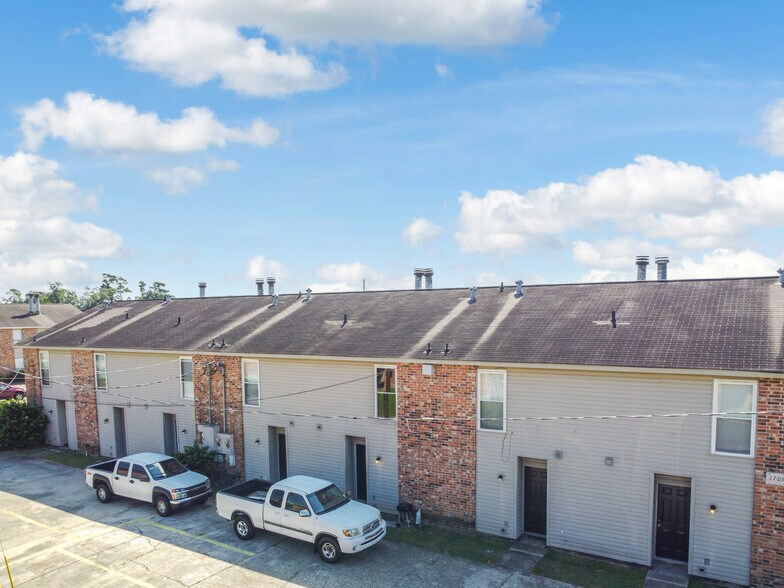 More Photos Of , Baton Rouge Multifamily For Sale
