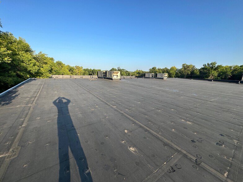 More Photos Of 1250 4th Ave NW, Minot Storefront For Lease