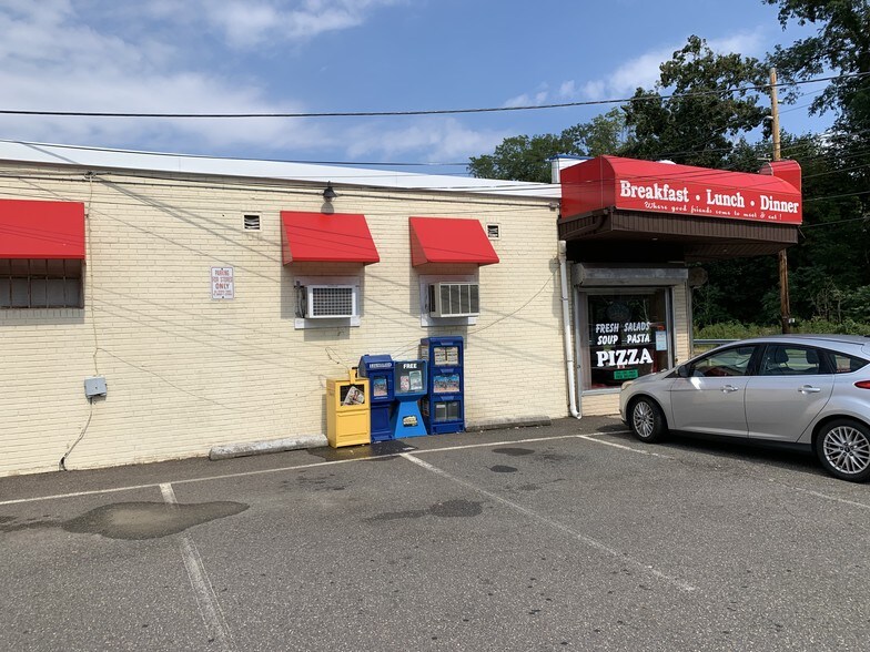 More Photos Of 98 Main St, East Brunswick General Retail For Lease
