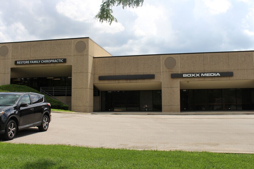 More Photos Of 14631-14651 W 95th St, Lenexa Unknown For Lease