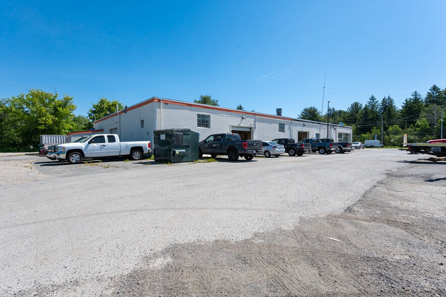 More Photos Of 86 Newburyport Tpke, Newbury Auto Dealership For Sale