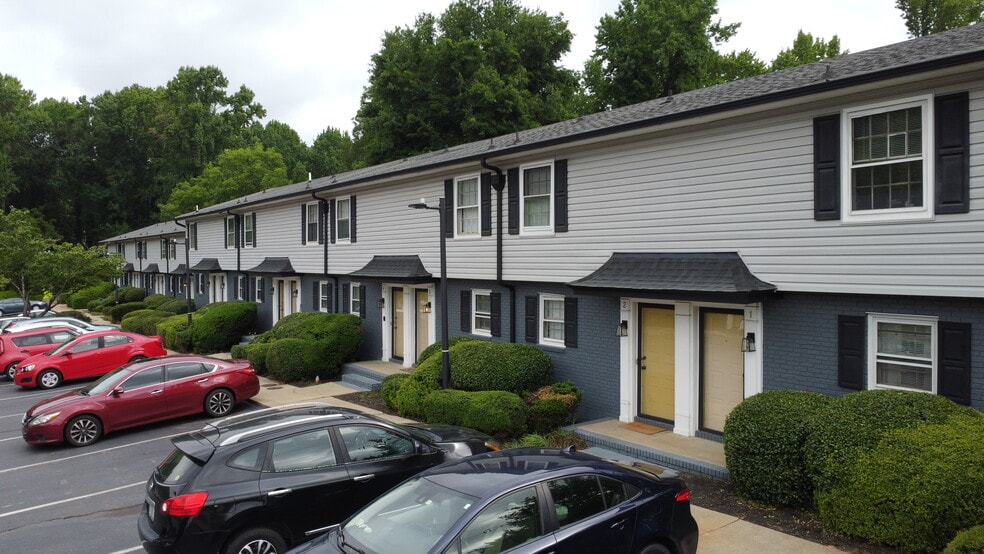 More Photos Of 1127 Rutherford Rd, Greenville Apartments For Sale