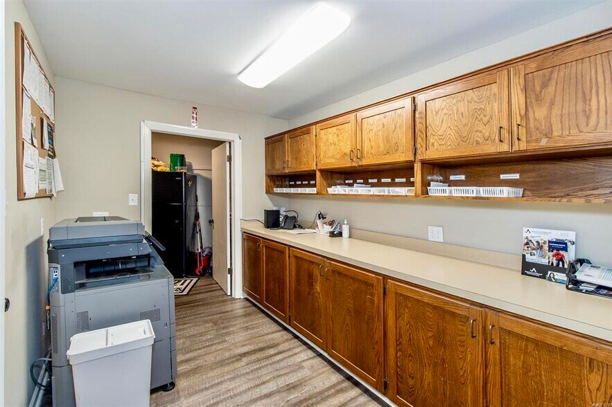 More Photos Of 5380 Central Ave, Hot Springs Office For Sale