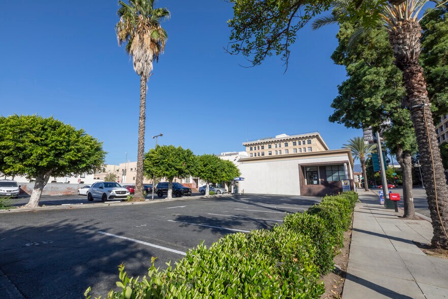 More Photos Of 132 E Colorado Blvd, Pasadena Storefront Retail Office For Lease