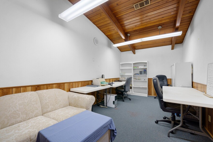 More Photos Of 608 S Harbor Blvd, Anaheim Office For Sale