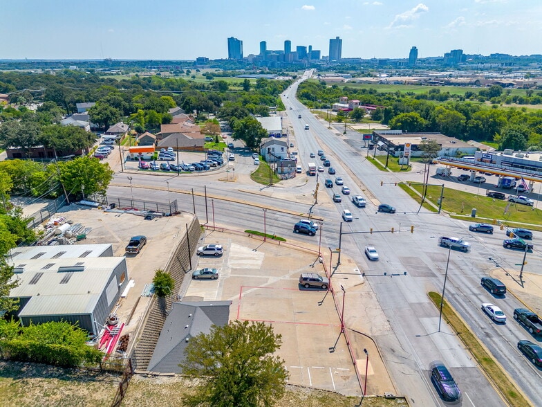 More Photos Of 1300 Jacksboro Hwy, Fort Worth Auto Dealership For Sale