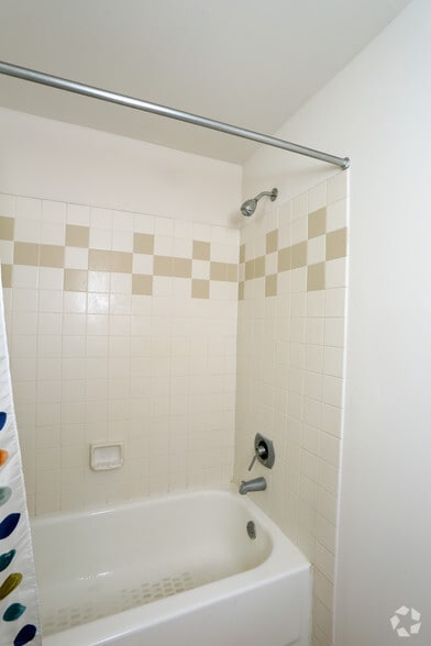 More Photos Of 4312 Main St, Philadelphia Apartments For Lease