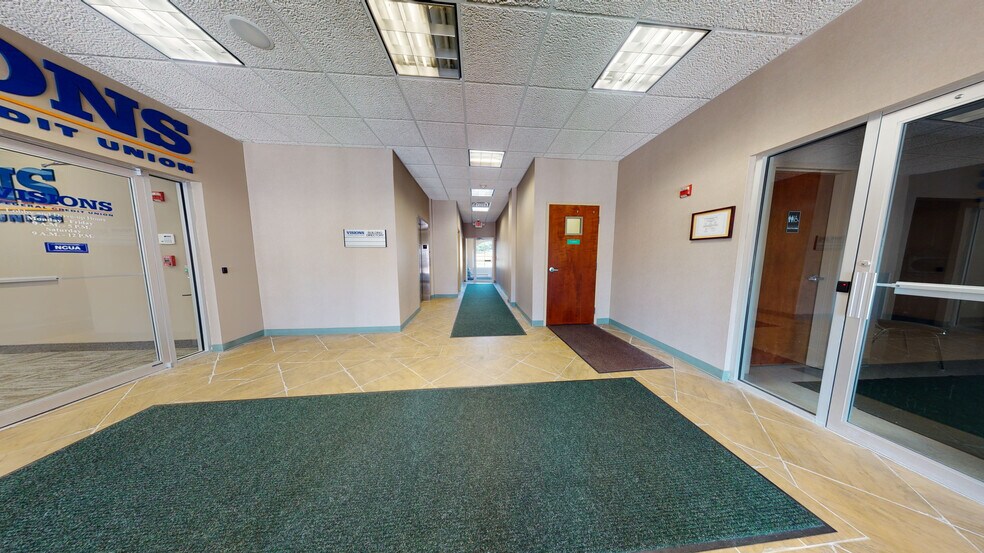 More Photos Of 47 US Highway 206, Augusta Office For Lease