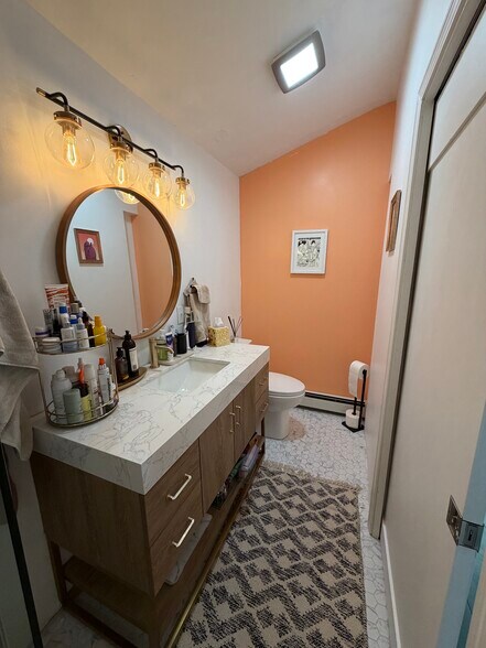 More Photos Of 69 Newbury St, Portland Storefront Retail Residential For Sale