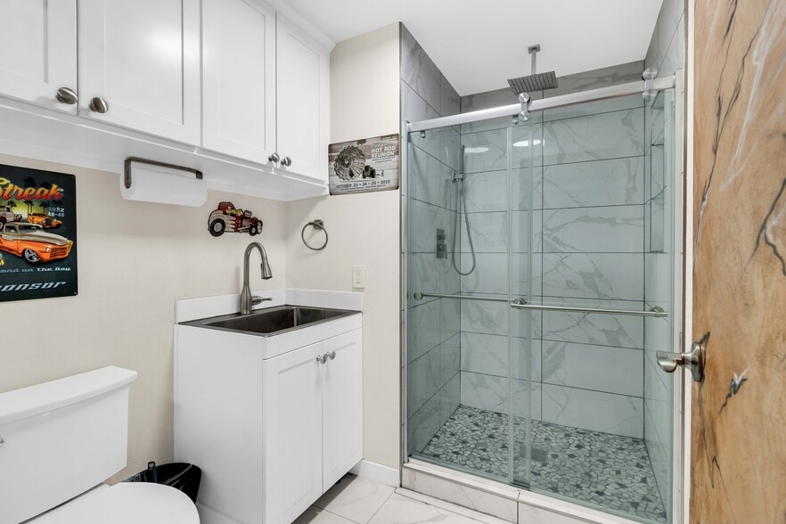 More Photos Of 1316-1320 Coolidge Ave, National City Light Distribution For Sale