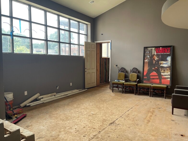 More Photos Of 249 Milton Ave, Atlanta Warehouse For Sale