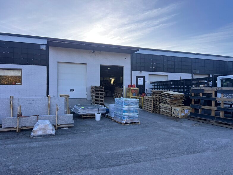 More Photos Of 102 Fairview Park Dr, Elmsford Warehouse For Lease