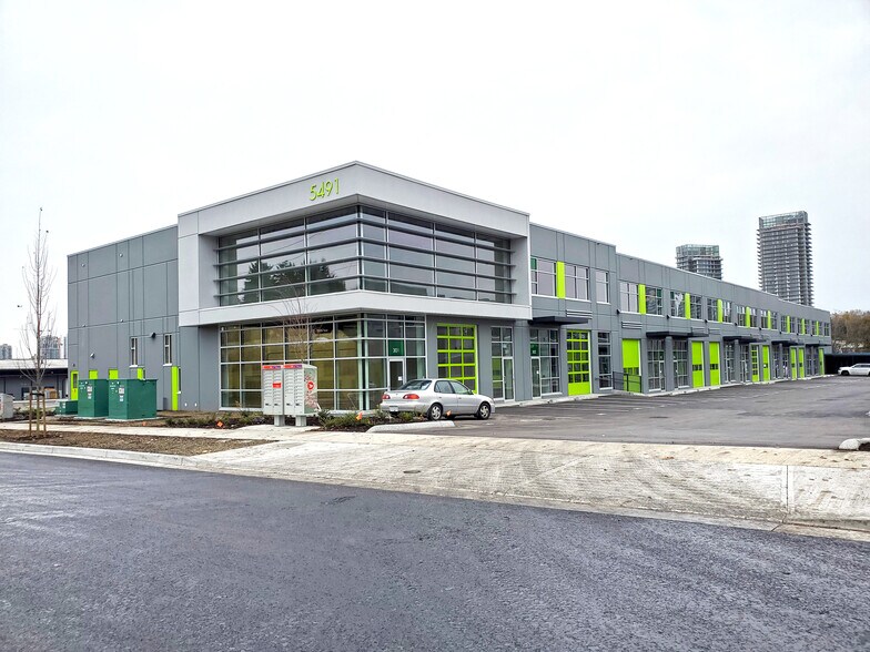 More Photos Of 5491 Regent St, Burnaby Distribution For Sale