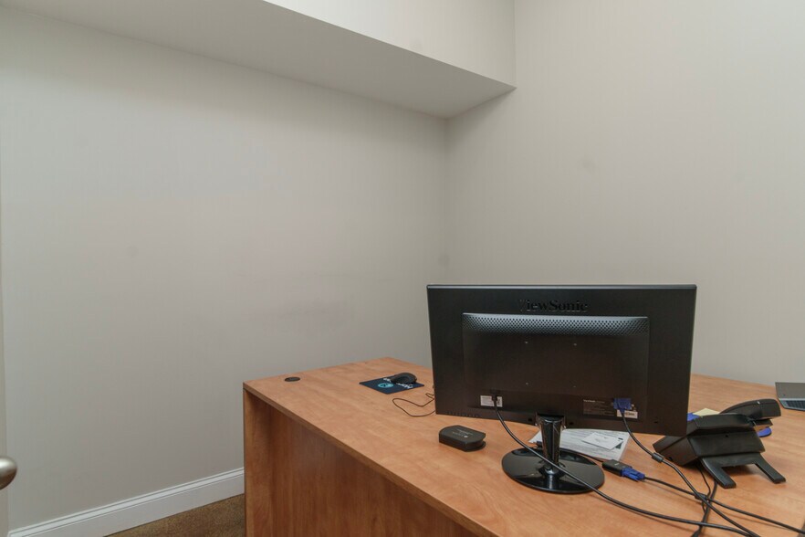 More Photos Of 3844 Clemmons Rd, Clemmons Medical For Lease