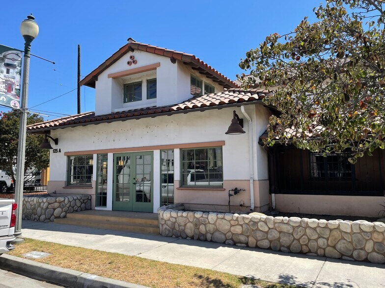 More Photos Of 125 S 10th St, Santa Paula Restaurant For Lease