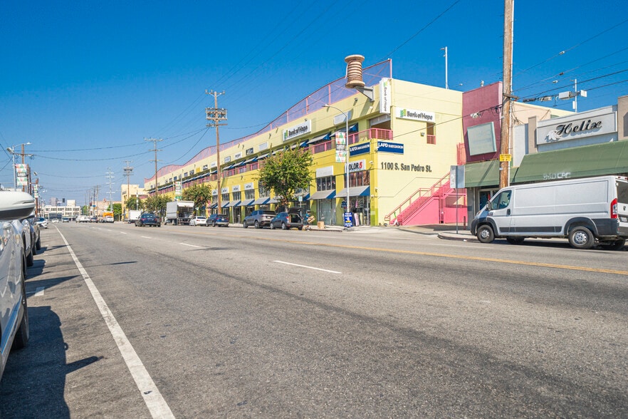More Photos Of 1100 S San Pedro St, Los Angeles Storefront For Sale