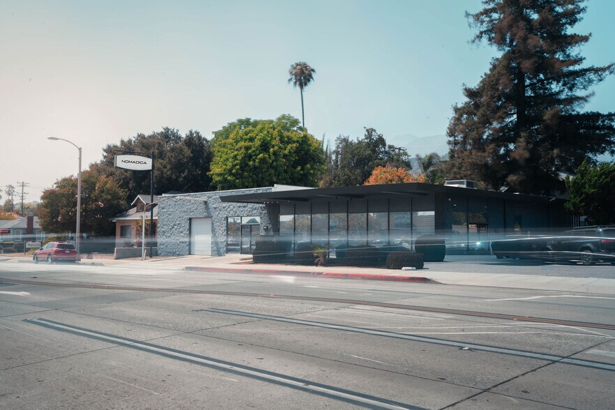 More Photos Of 401-405 W Foothill Blvd, Monrovia Freestanding For Sale